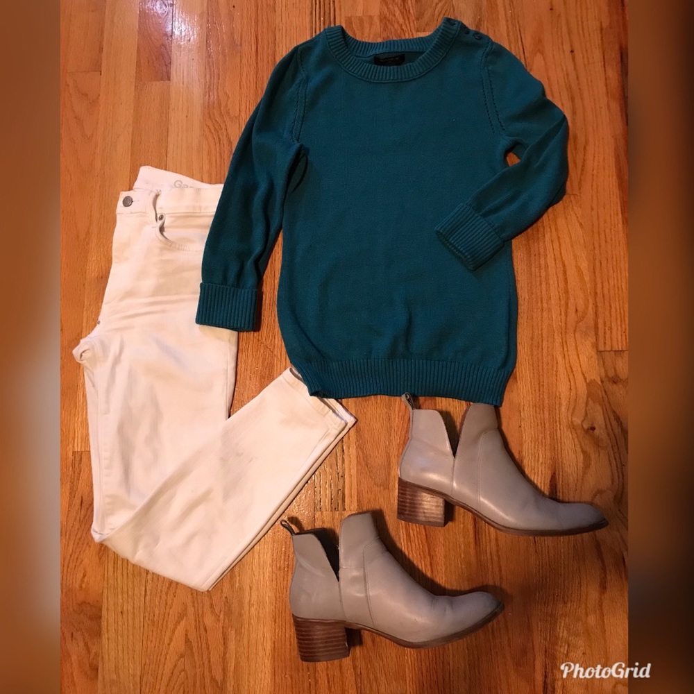 Banana Republic Button Shoulder Sweater